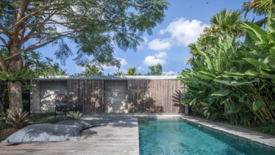 Box-Shaped Concrete House In The Middle Of A Tropical Garden