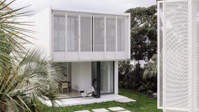 A Simple Two-Storey House In White Minimalist Style, Airy And Comfortable
