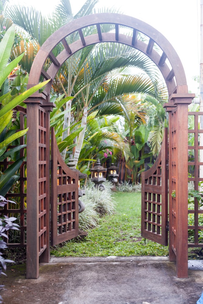 Oversized wood arbor gate design